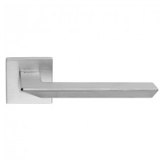 Door handle TRIO with privacy set on square rose MCR (E)